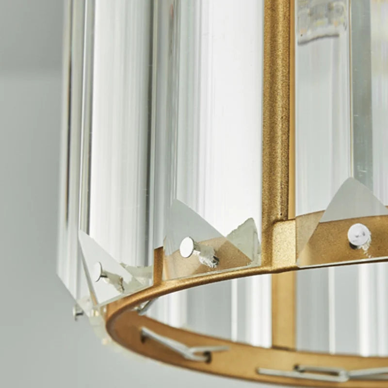 ÉclatCristal - Suspension en Cristal Élégante