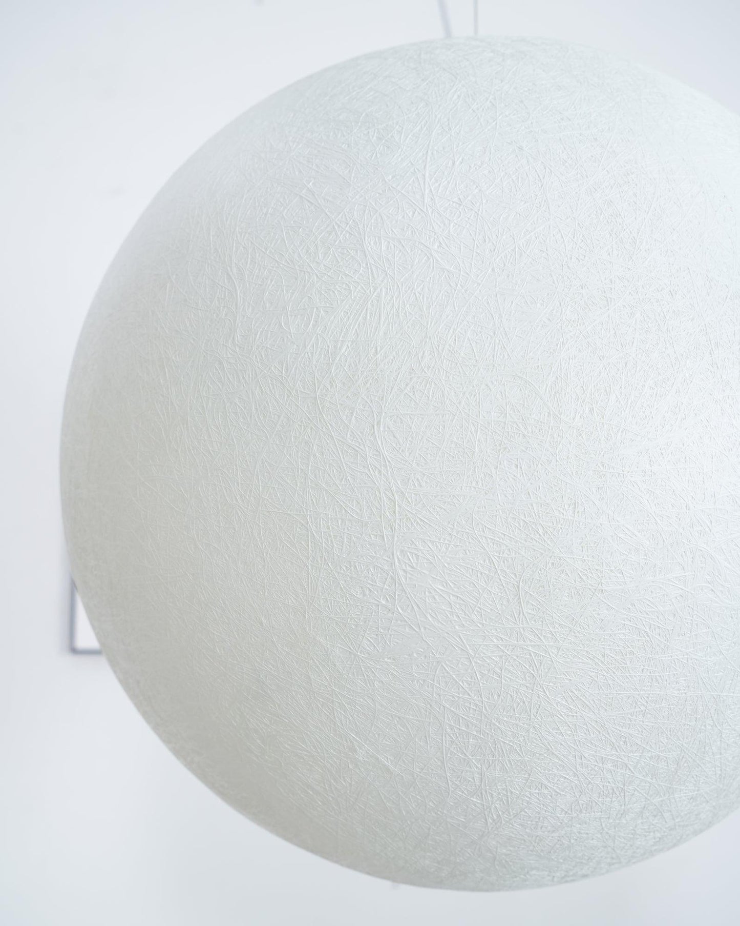 LunaireGlow - Suspension Lumineuse Éclatante