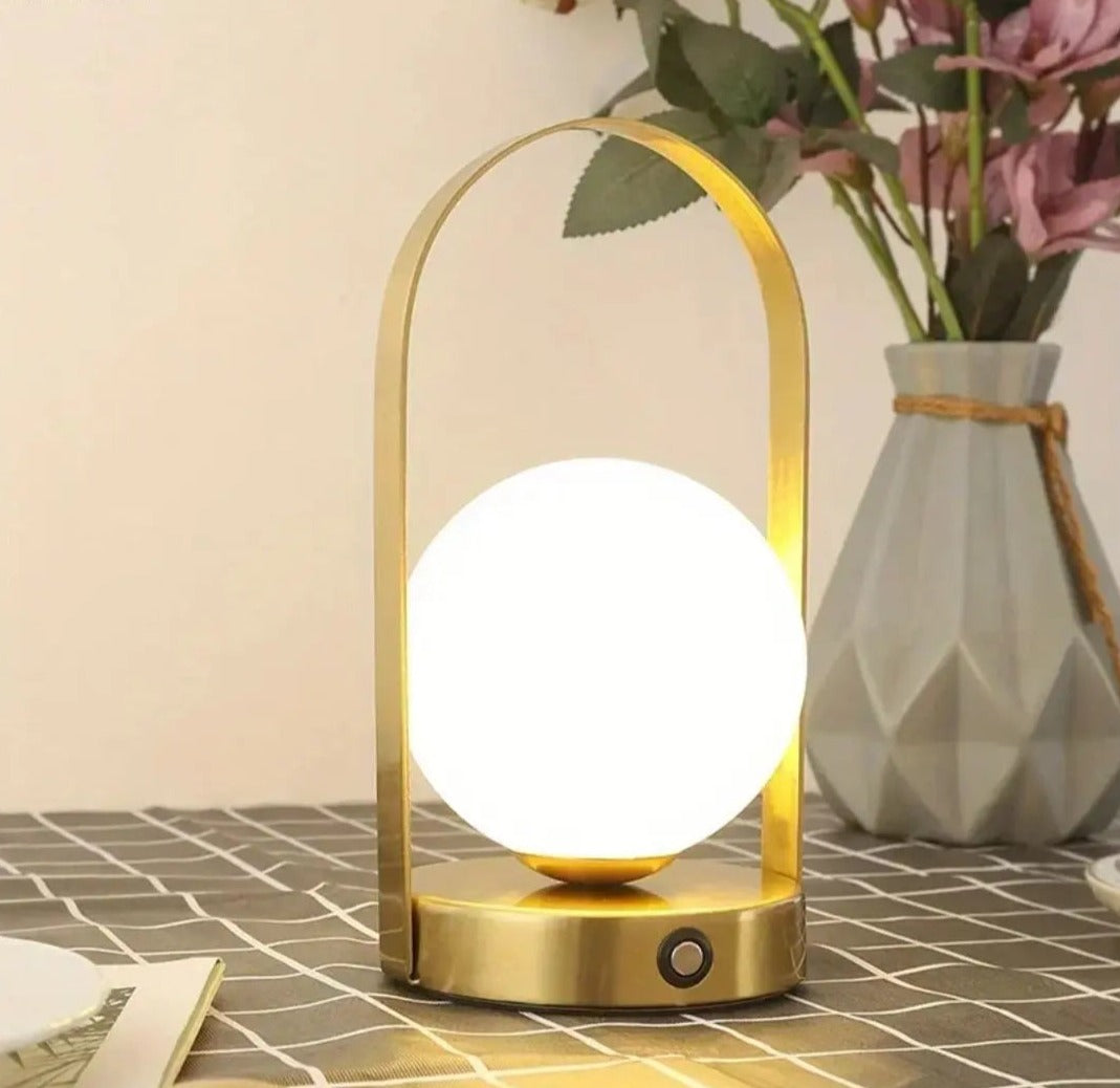 Lampe de table LED portable élégante avec contrôle tactile et batterie rechargeable