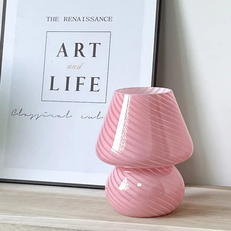 MushAura | Lampe de table LED inspirée du vintage à motifs de champignon