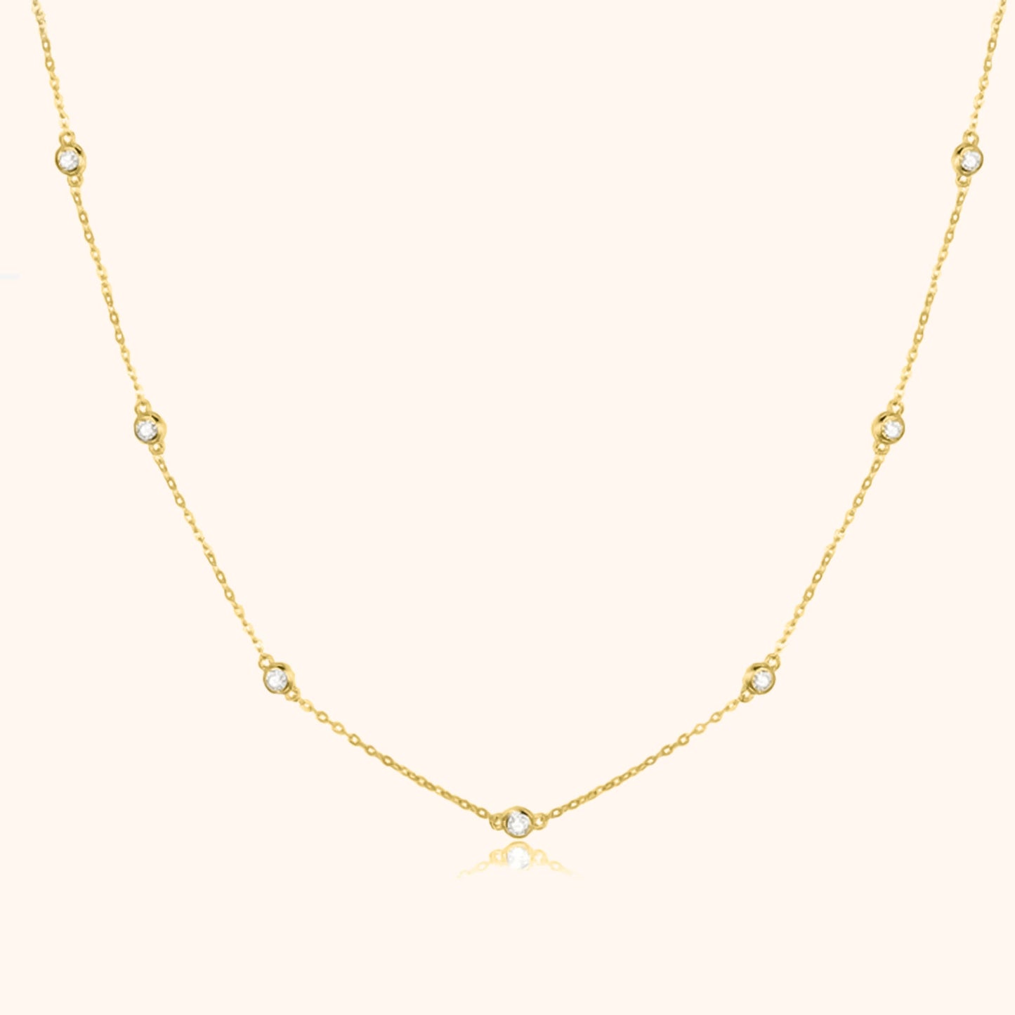 Collier Élégant Elara Zirconium pour un Look Raffiné