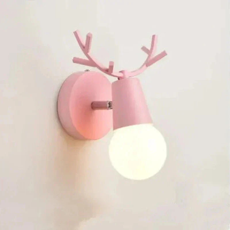 AntlerGlow – Lampe murale Gewei