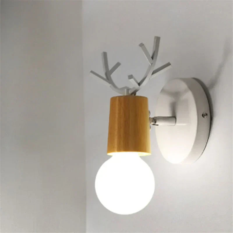 AntlerGlow – Lampe murale Gewei