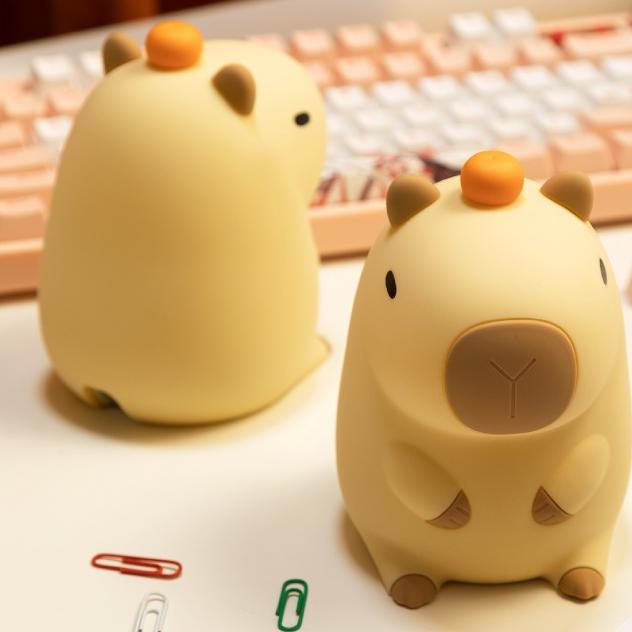 Orange Capybara Squishy Silicone LED Veilleuse - Cadeau Parfait pour Enfants et Filles