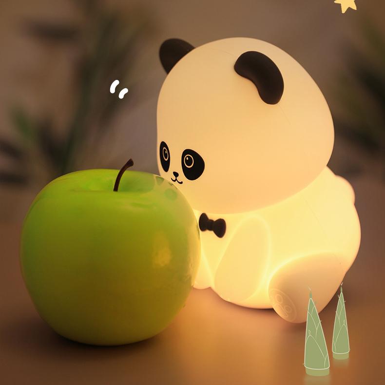 Lampe de nuit LED Panda arc-en-ciel en silicone squishable - Cadeau parfait pour les enfants et les filles