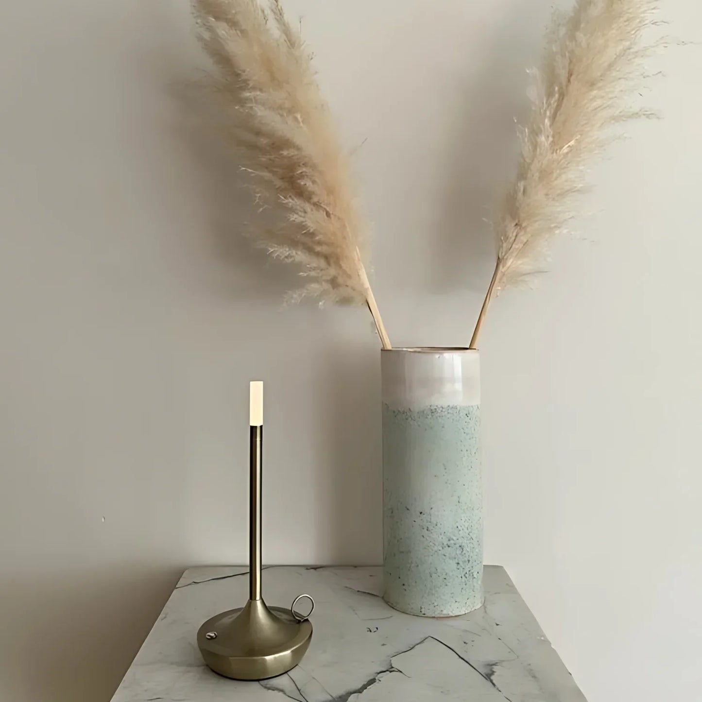 Lampe rechargeable artisanale avec un éclairage ambiant doux