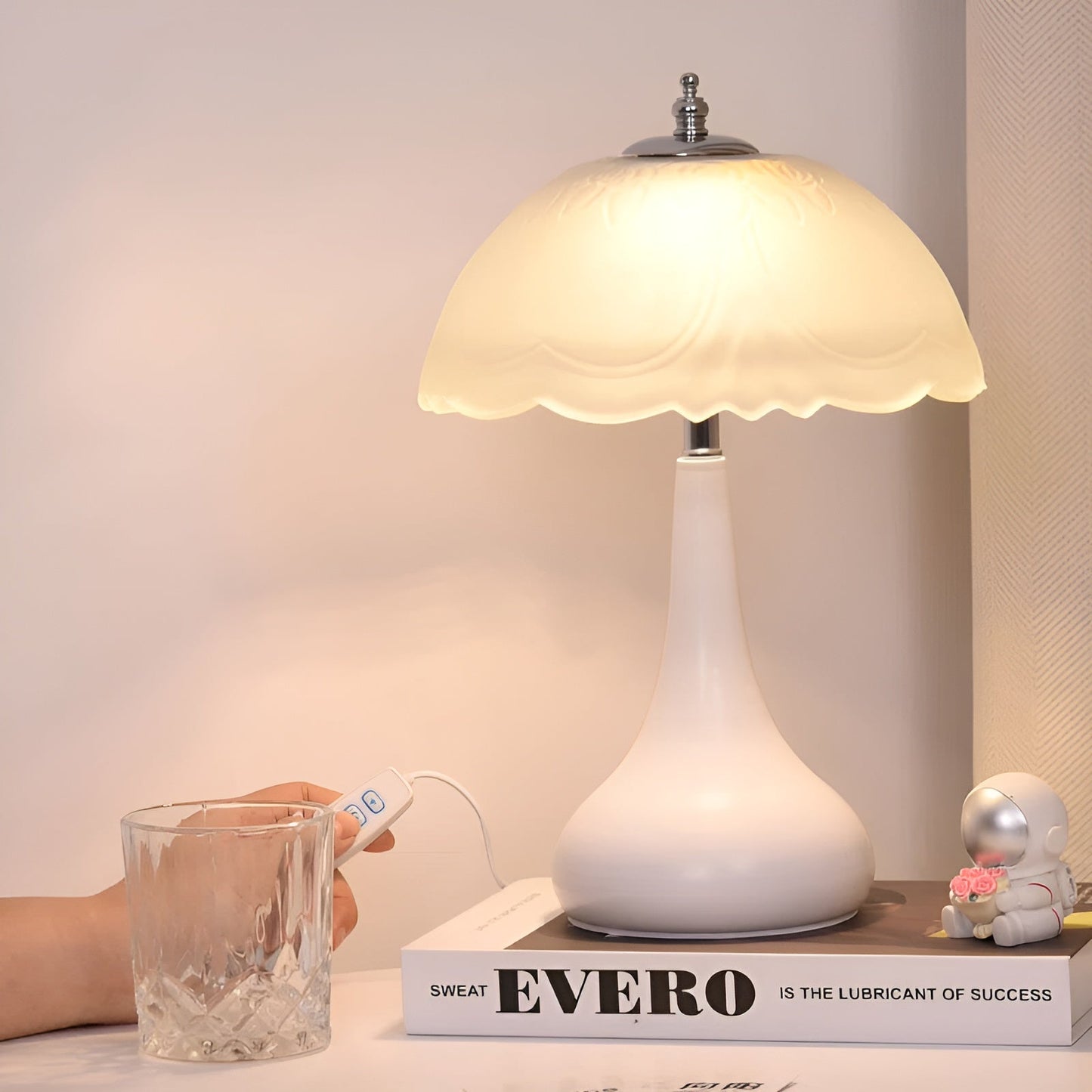 Eleganza Luxe Lampe de Table – Forme Champignon Intemporelle avec Fonction Dimmable LED en Couleurs Douces