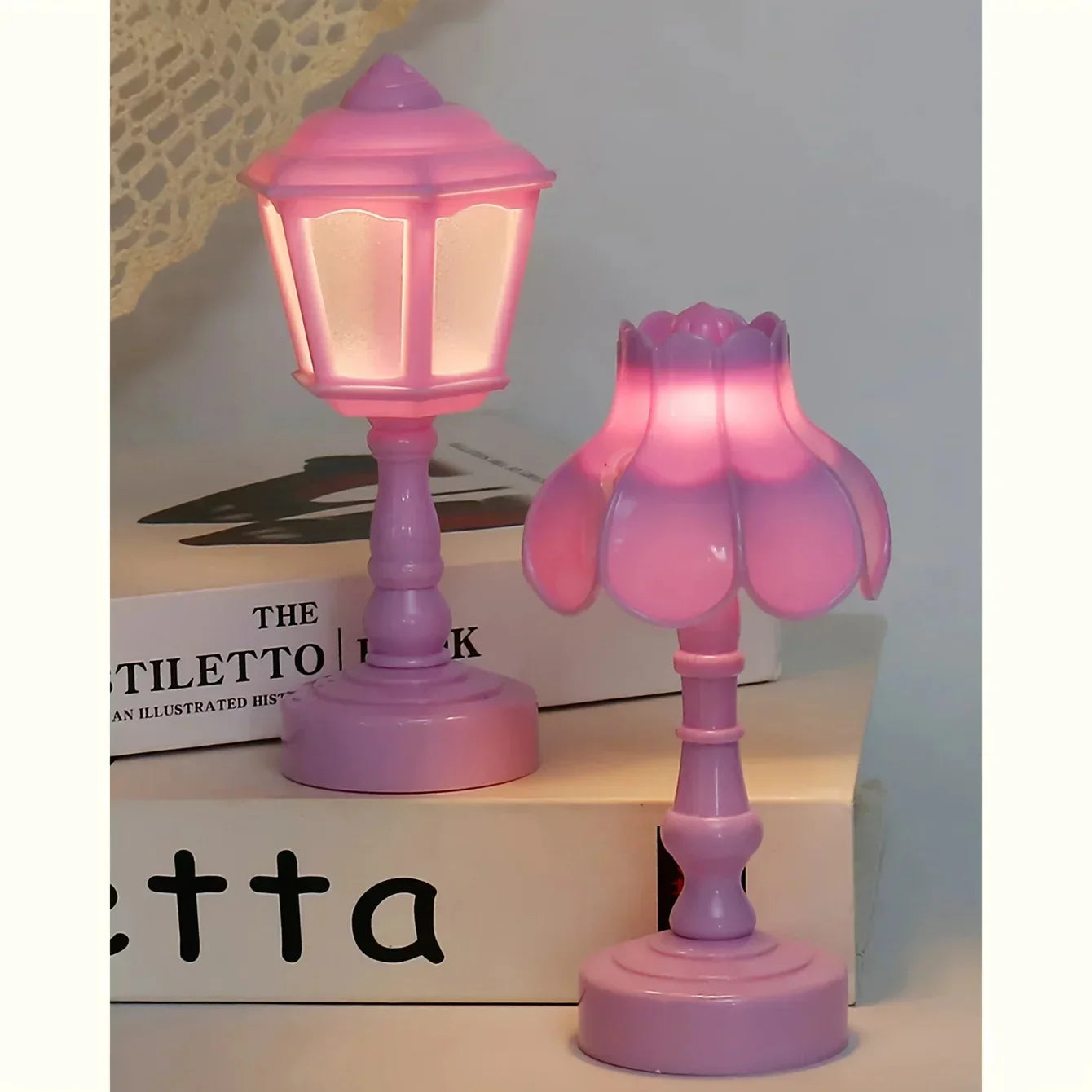 LumièreGéométrique – Lampe de Table LED Rechargeable au Design Unique