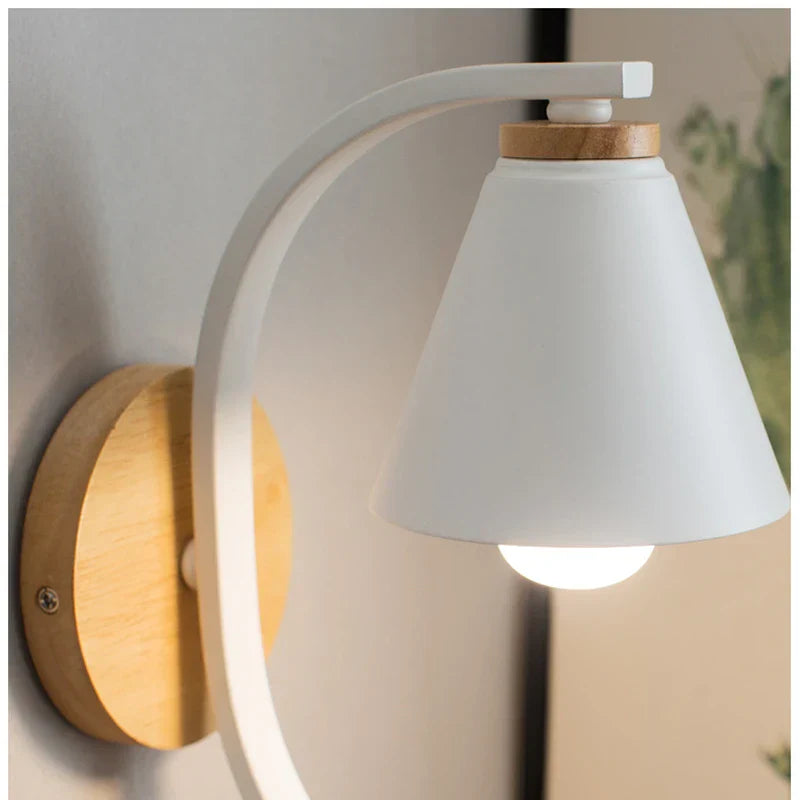 Lampe murale brillante et ludique