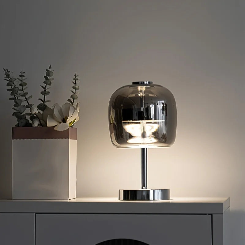 LumièreNord - Lampe de Table Décorative en Verre au Design Épuré