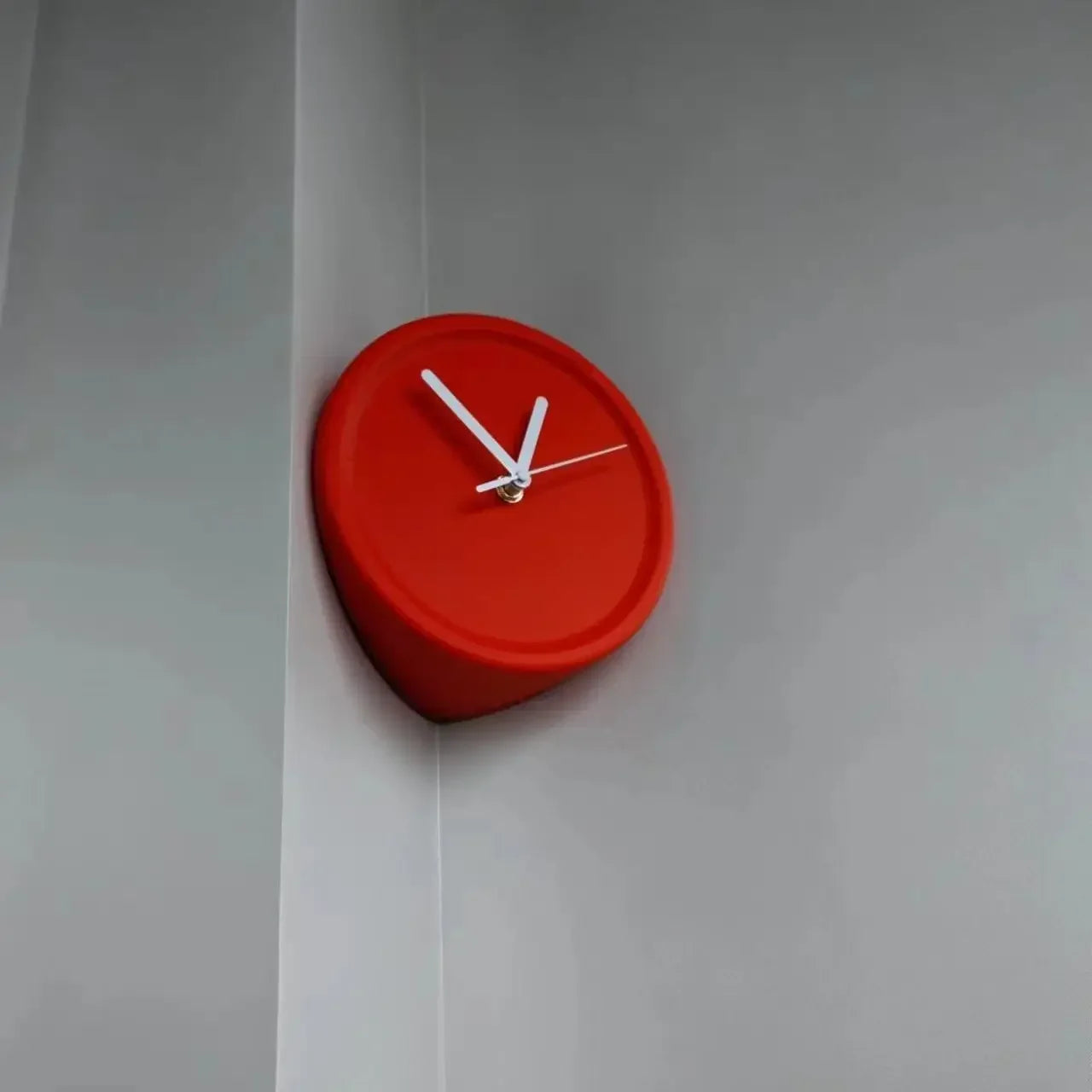 SilentCorner Horloge - Horloge mural silencieux élégant sans perçage
