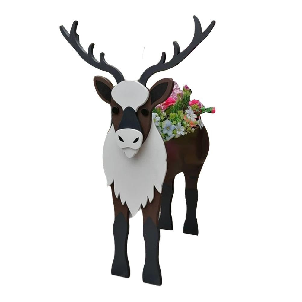 Charming garden animal figures made of PVC
