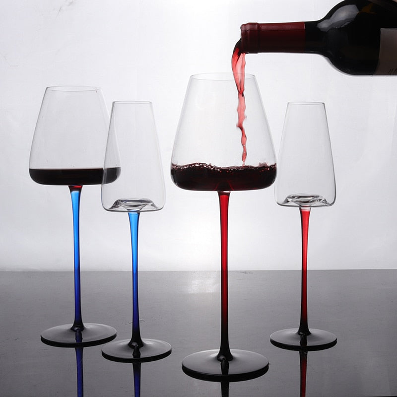 Coupes en verre contrastant laqué piano