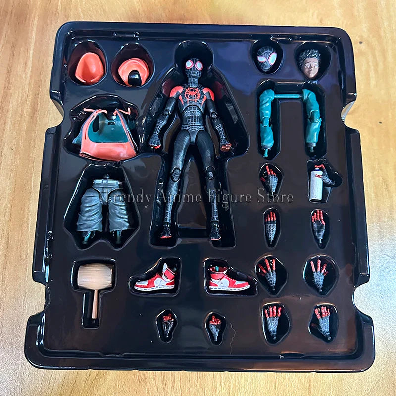 Marvel Spider-Man Miles Morales Figurine en PVC - Modèle de Jouet Sentinel Détails pour les Fans de Into the Spider-Verse 13cm (5.1 pouces)