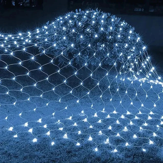 Lumières féeriques de Noël en filet LED étanches - 8 modes ou alimentées par énergie solaire, idéales pour les décorations de Noël et de vacances