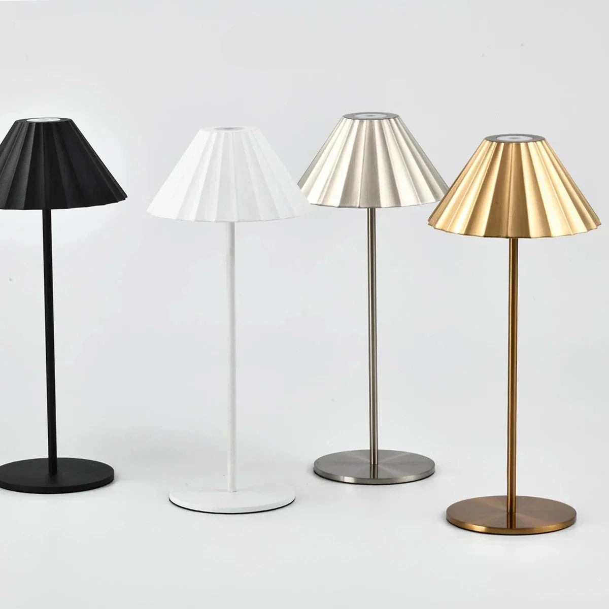 LumièreChic – Lampe de Table Moderne pour Hôtel et Bar