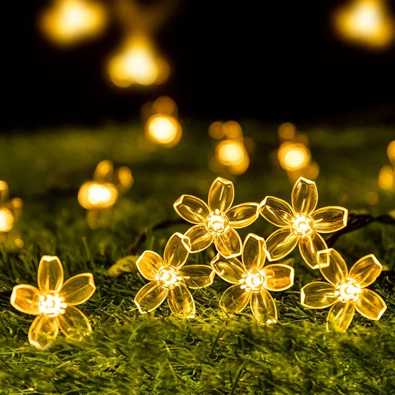 Flora – Guirlande de fleurs à énergie solaire