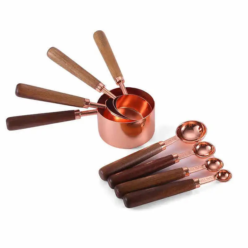 Ensemble de tasses à mesurer en bois d'acacia et cuillère à mesurer en or rose - Essentiels de pâtisserie