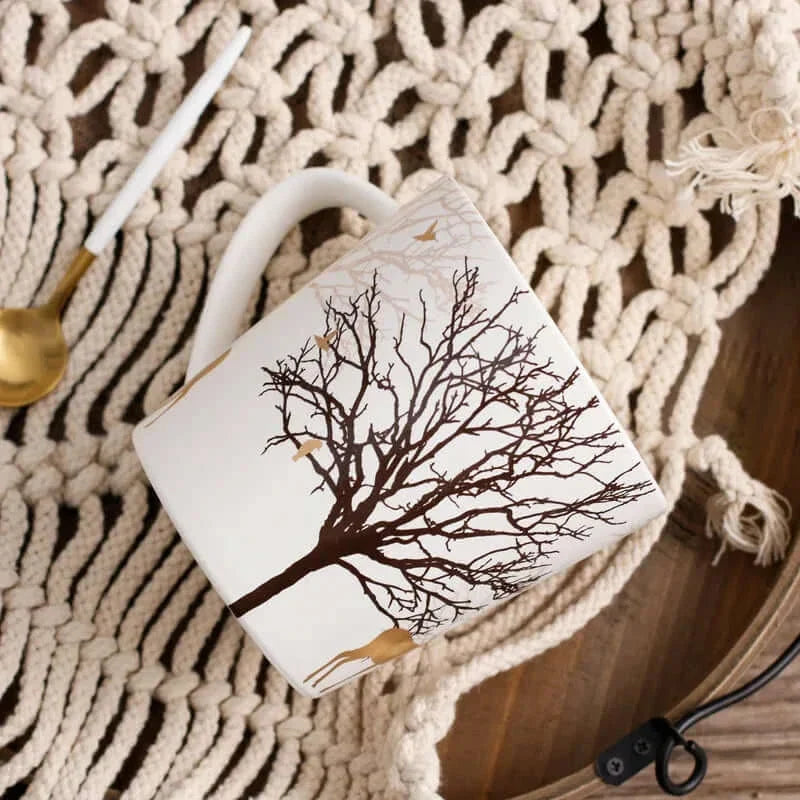 Tasses à café en céramique heureuses