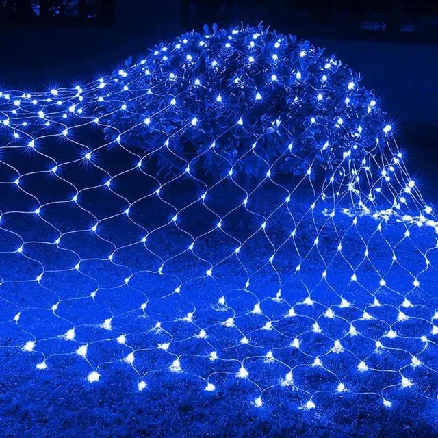 Lumières féeriques de Noël en filet LED étanches - 8 modes ou alimentées par énergie solaire, idéales pour les décorations de Noël et de vacances