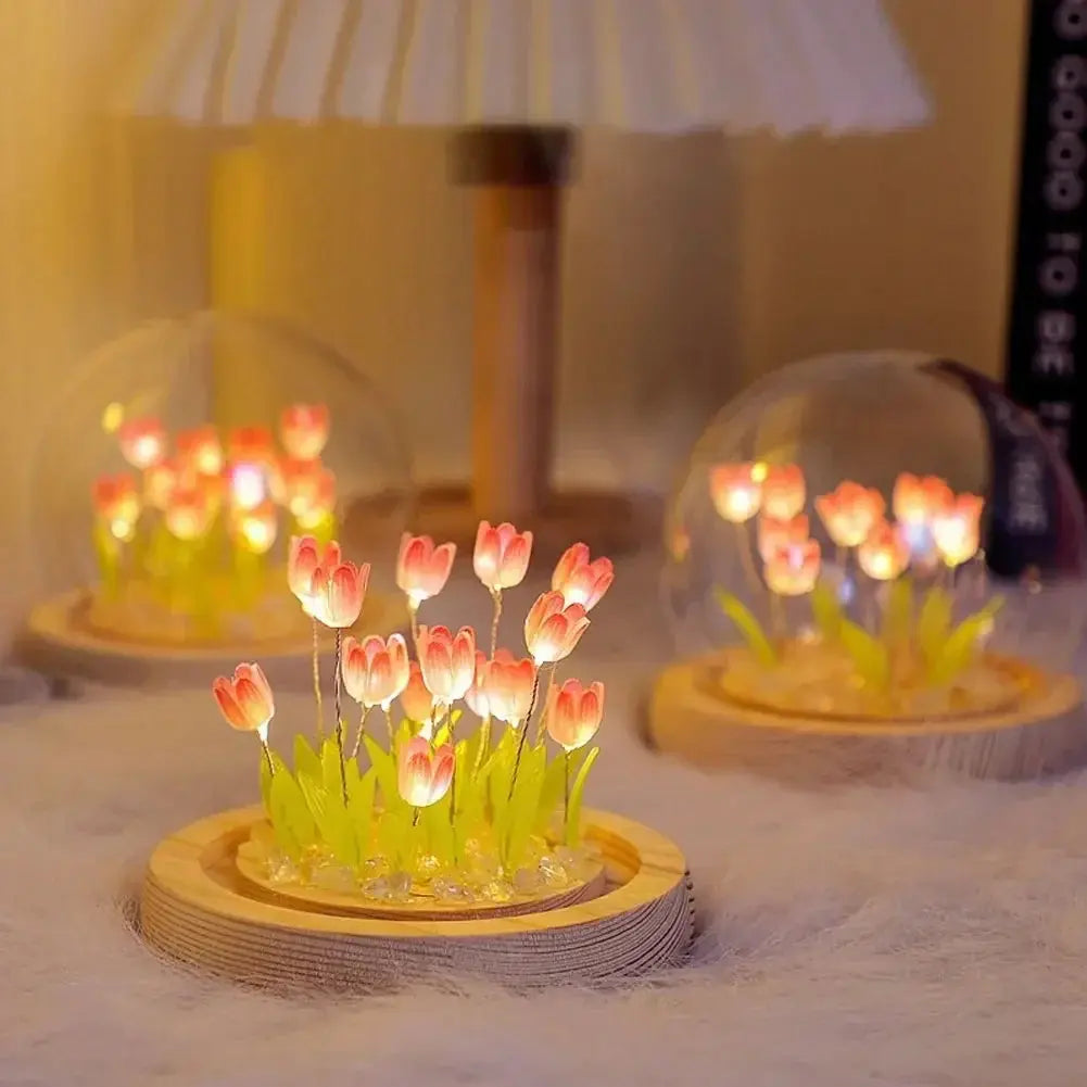 ÉclatTulipe - Lampe de Nuit Faite à la Main en Verre