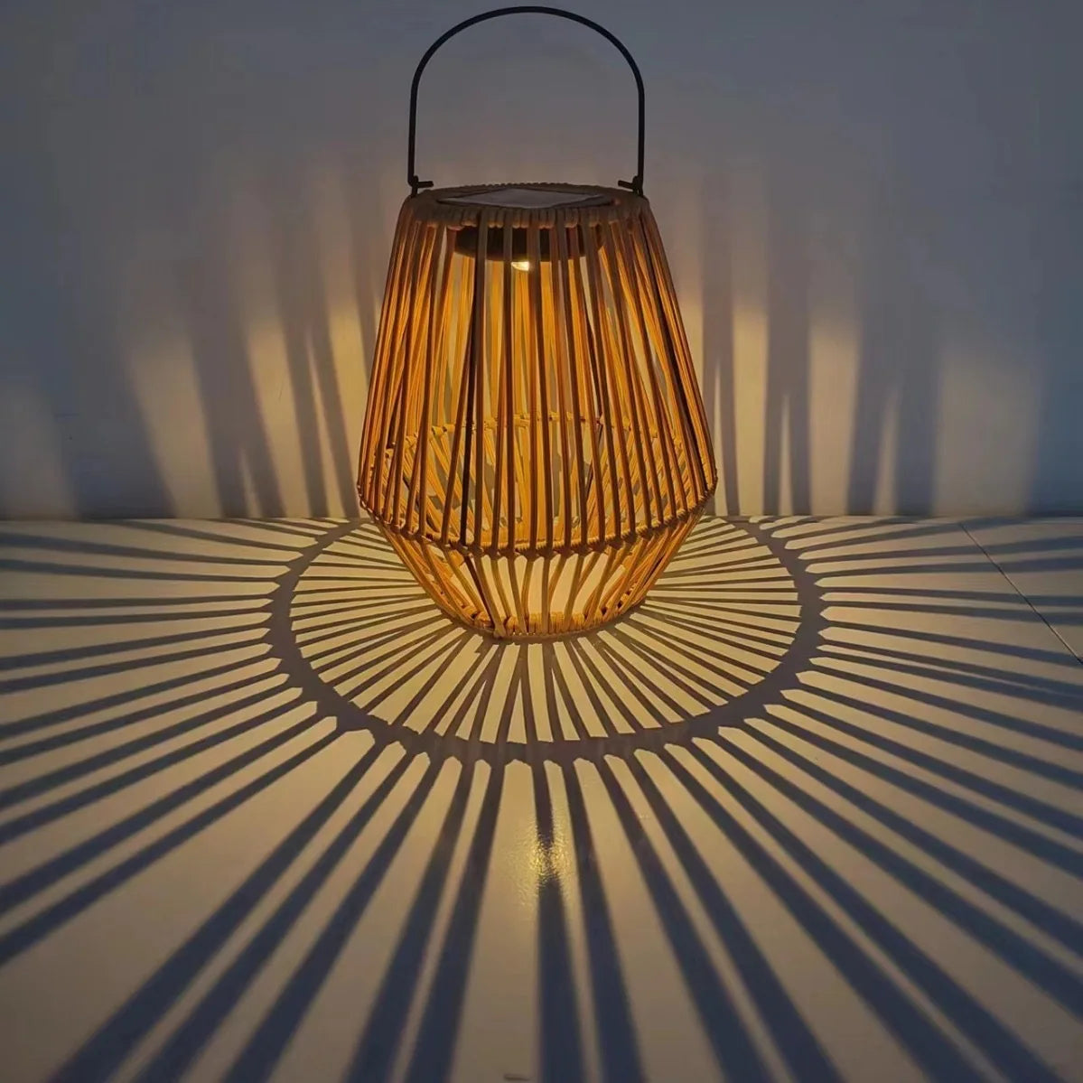 Floroux Lampe solaire tressée | Résistante aux intempéries | Luminaires extérieurs sans fil | Décoration pour le jardin et la terrasse