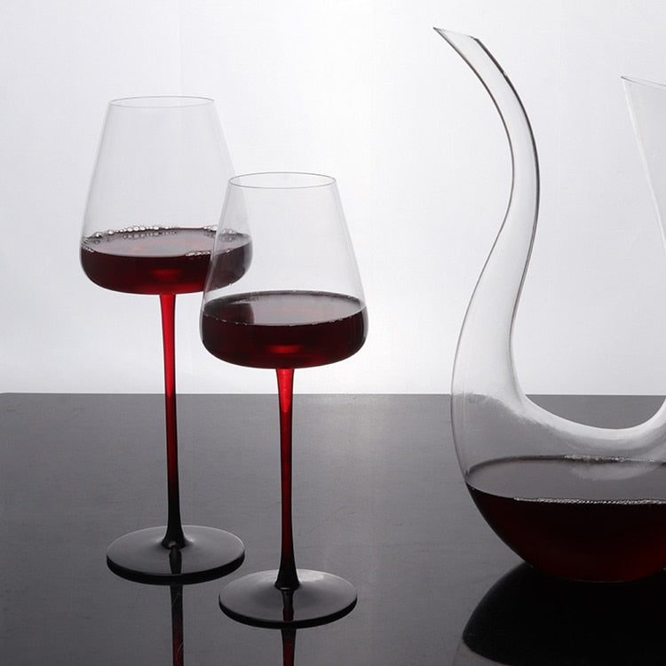 Coupes en verre contrastant laqué piano