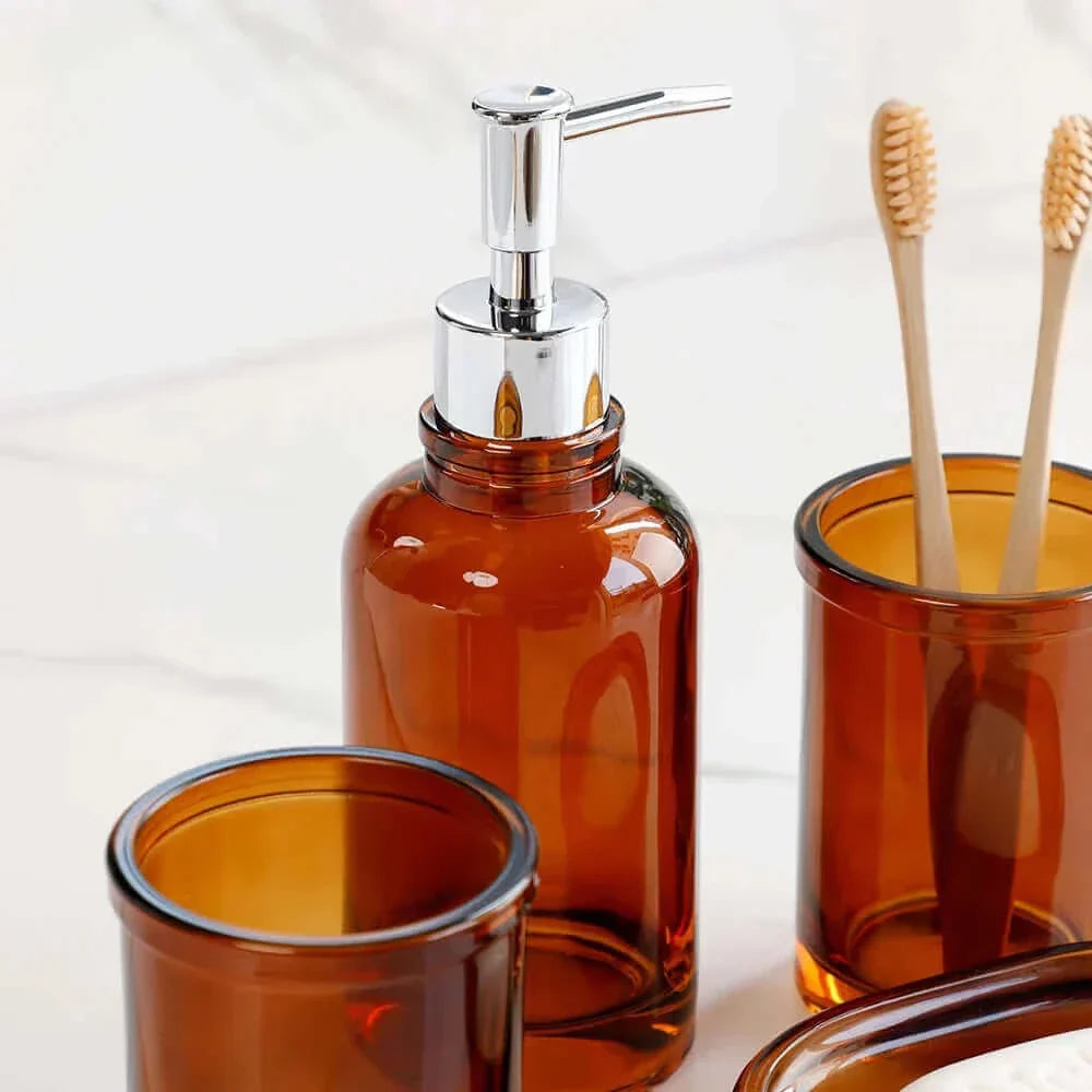 Ensemble d'accessoires de salle de bain modernes en verre teinté