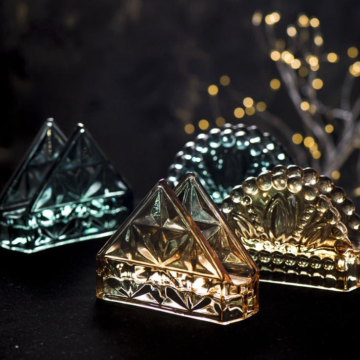 Porte-serviettes en verre avec des joyaux de couronne