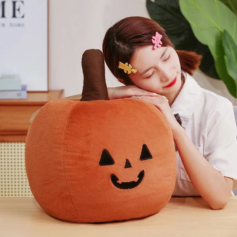 Floroux Ami Citrouille - Figurine Peluche Citrouille d'Halloween Douillette