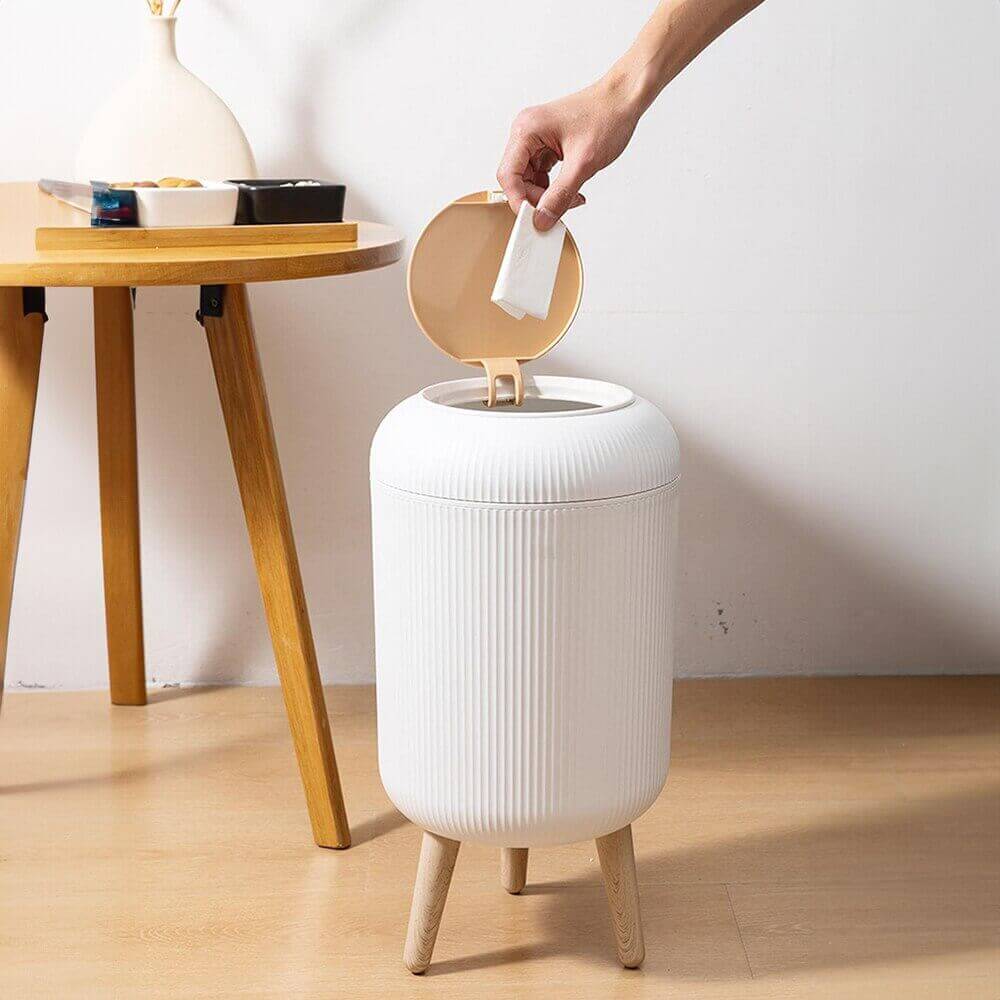 Améliorez votre salle de bains avec le conteneur stylé de 10L avec couvercle
