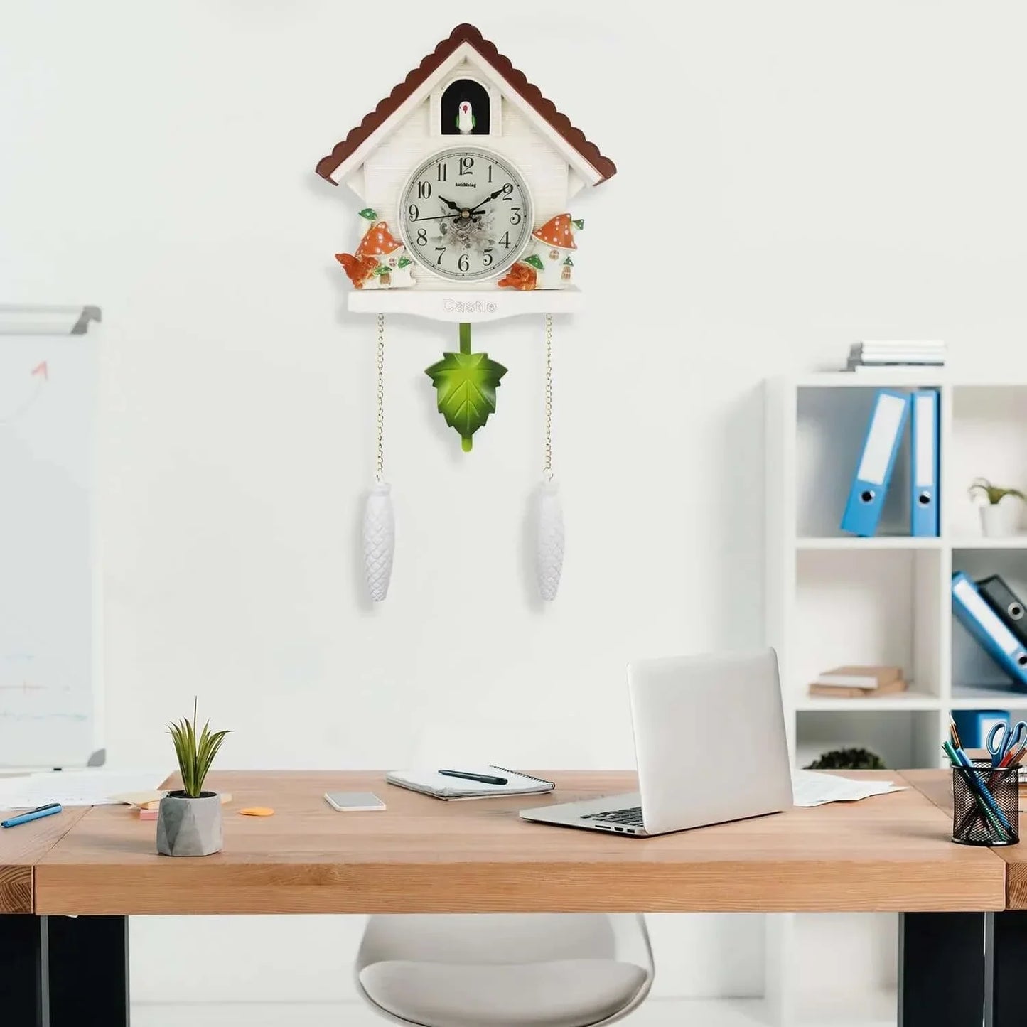 Horloge à coucou enchanteur avec écureuil - Une touche de nature dans votre maison