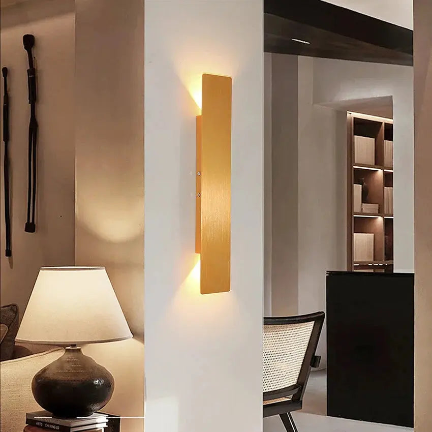 LumièreÉclat - Luminaire Mural LED Moderne et Élégant