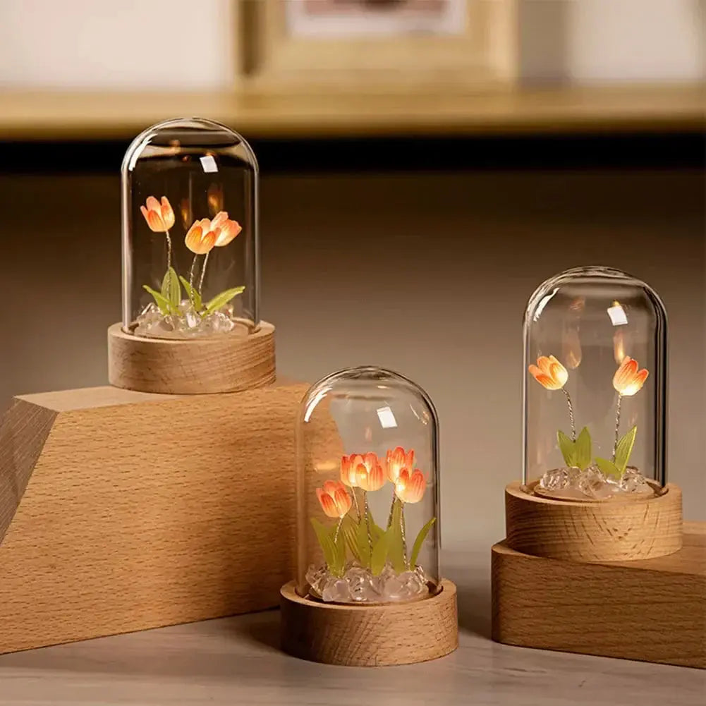 ÉclatTulipe - Lampe de Nuit Faite à la Main en Verre