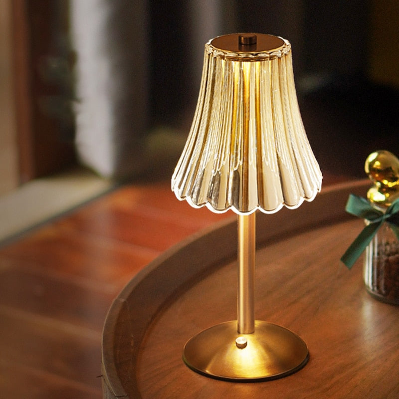 Alise - Lampe de table rechargeable en cristal doré
