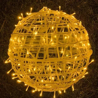 Sphere Lumières de Fête en Osier - Éclairage de Fête Élégant en Osier pour Chaque Occasion