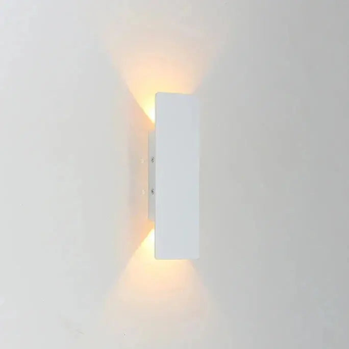 LumièreÉclat - Luminaire Mural LED Moderne et Élégant