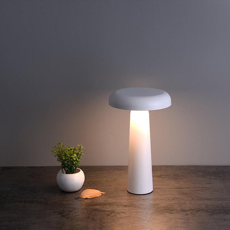Lampe de table à LED USB en forme de soucoupe volante tournante