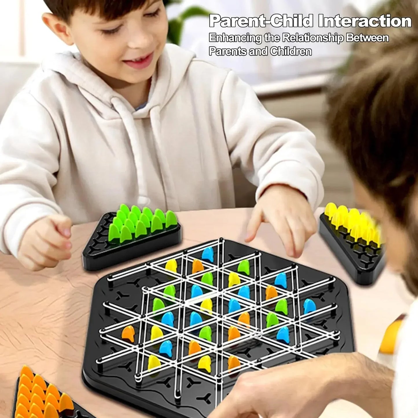 Jeu d'échecs Triangle Strategy pour 2-4 joueurs - Jeu de société amusant en famille pour enfants et adultes avec défi de bande en caoutchouc