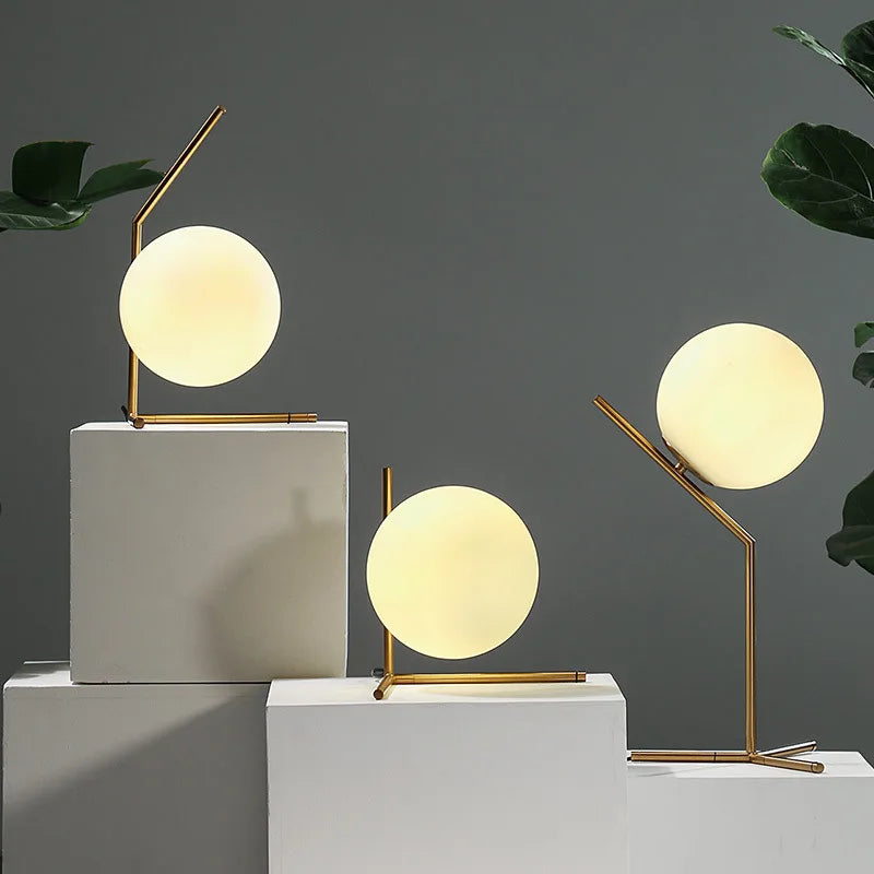 VerreLume – Lampe de Table en Verre Élégante pour Lecture et Décoration