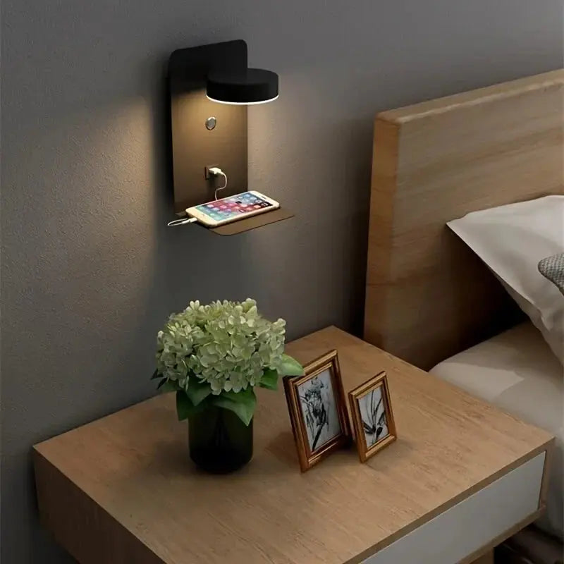 Lumière Élégante - Lampe de Chevet avec Port USB pour un Confort Moderne