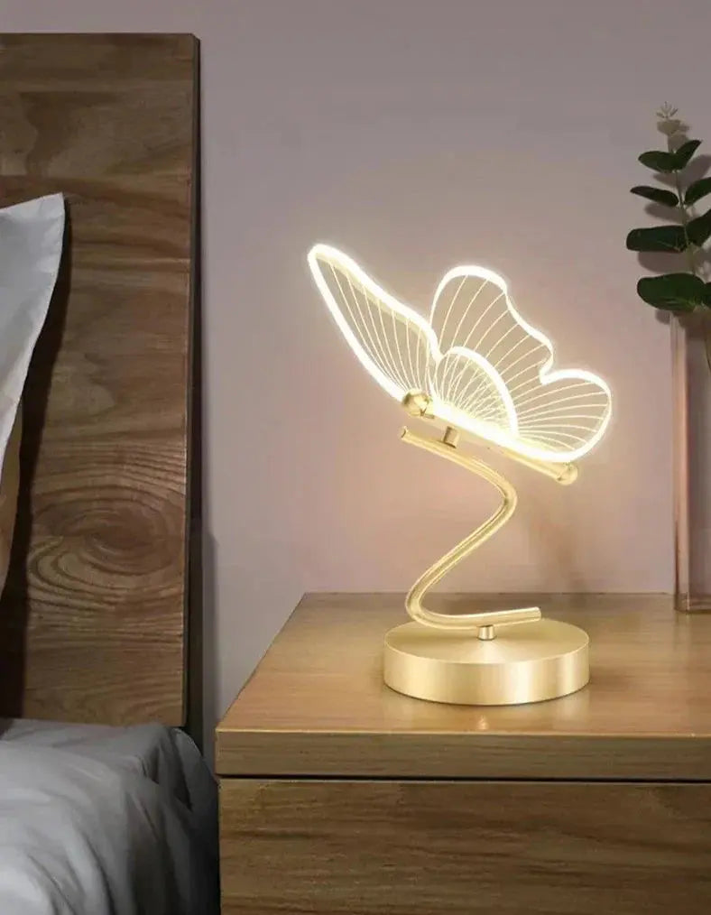 PapillonLumière - Lampe de Table Design Luxe en Forme de Papillon