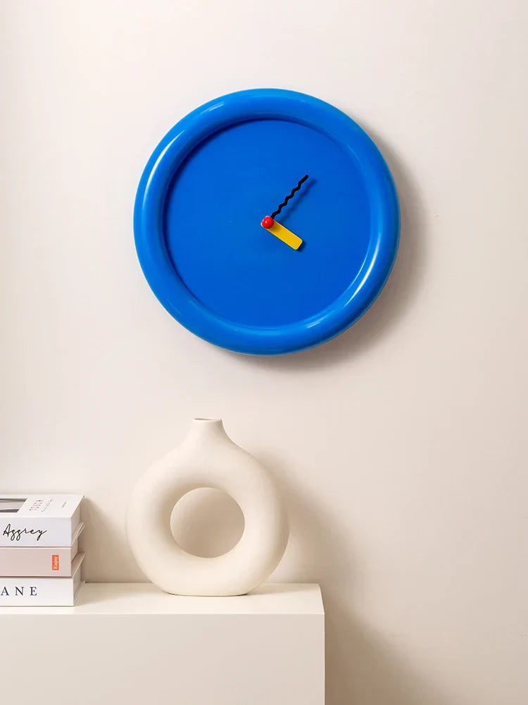 EpeiusHome – Horloge Mur Memphis pour Espaces Élégants