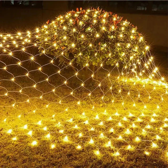 Lumières féeriques de Noël en filet LED étanches - 8 modes ou alimentées par énergie solaire, idéales pour les décorations de Noël et de vacances