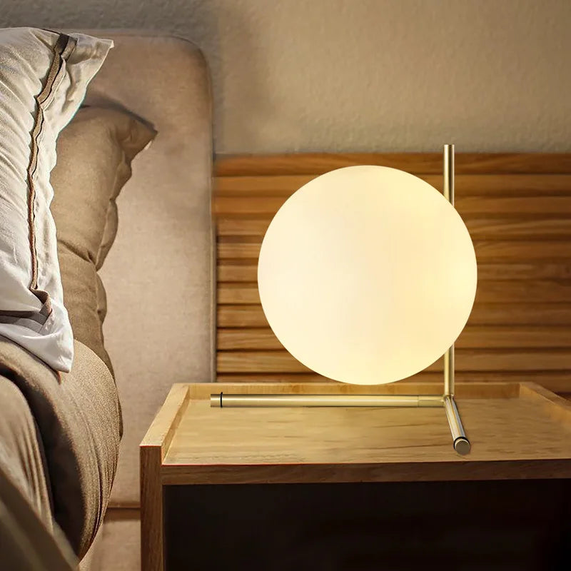 VerreLume – Lampe de Table en Verre Élégante pour Lecture et Décoration