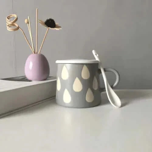 Tasse chic peinte à la main avec couvercle et cuillère optionnels