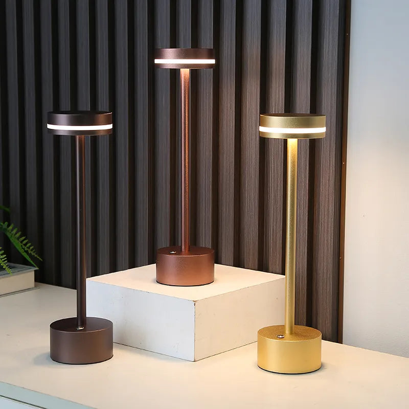 StellarGlow - Lampe sans fil pour extérieur avec éclairage ajustable