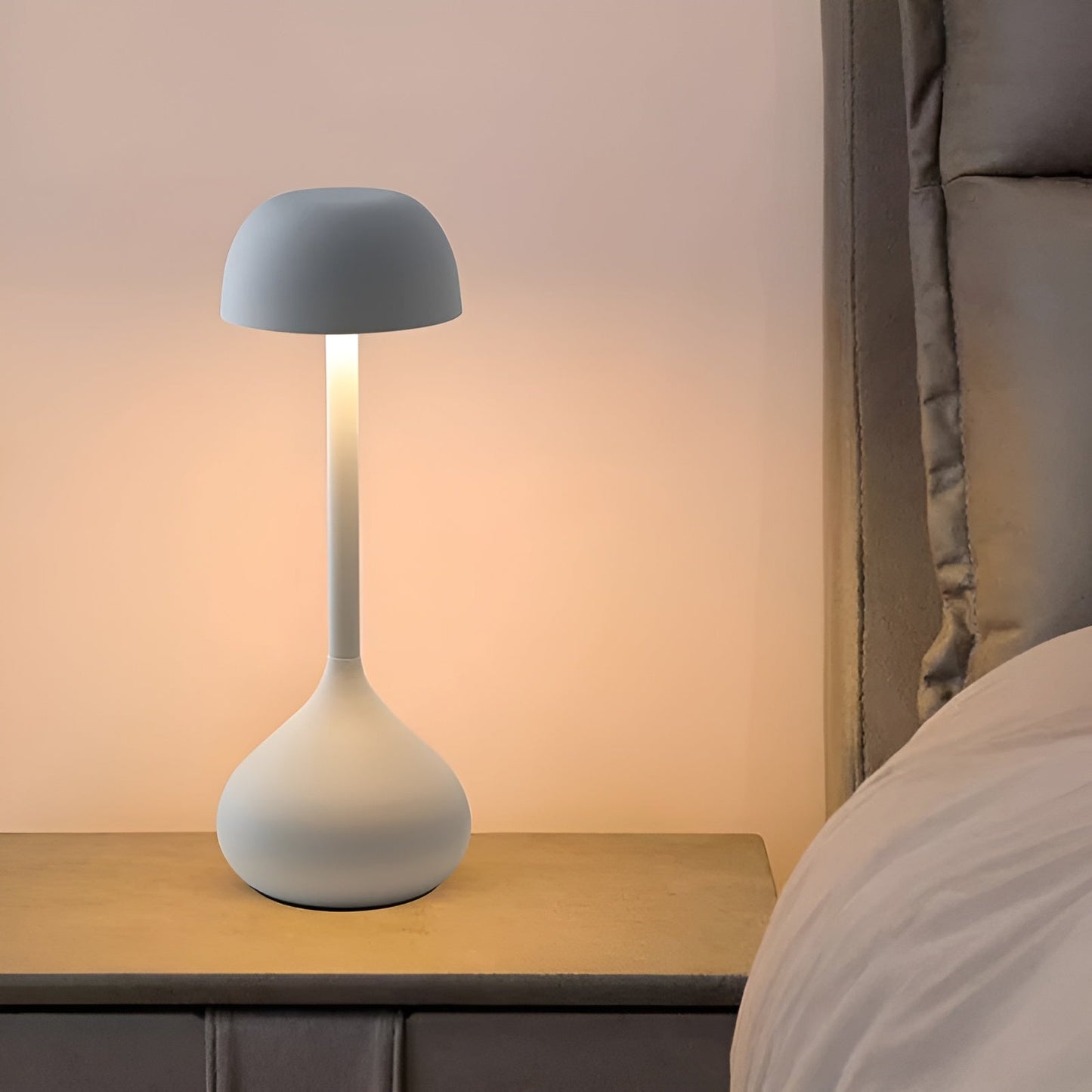 LumiTouch Lampe de Table LED Sans Fil – Élégante, Dimmable et Moderne