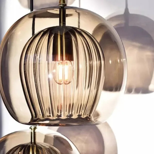 TimberGlow – Lampe suspendue moderne en verre