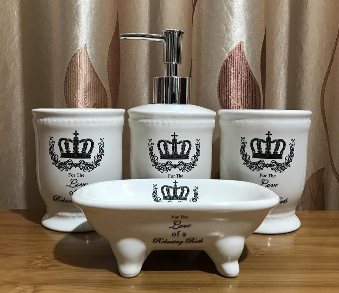 Ensemble d'organisateur d'accessoires de salle de bain en céramique